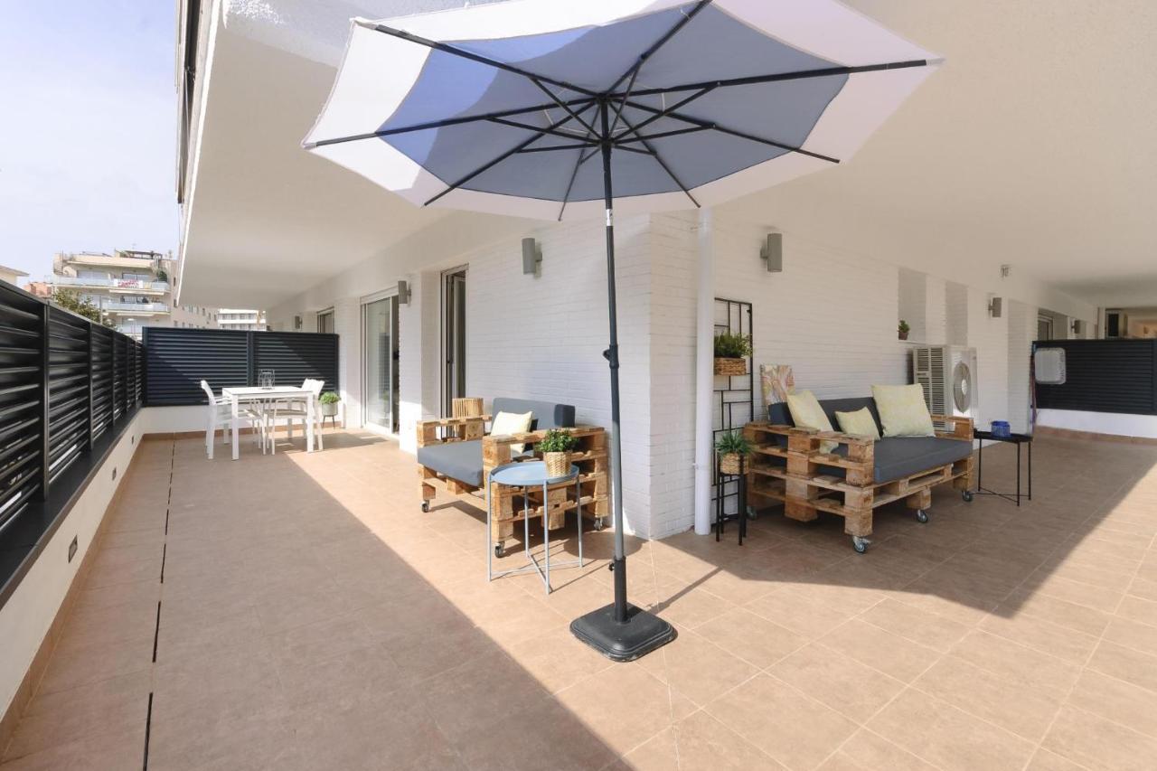 Lets Holidays Cozy Apartment With Terrace Tossa de Mar Esterno foto