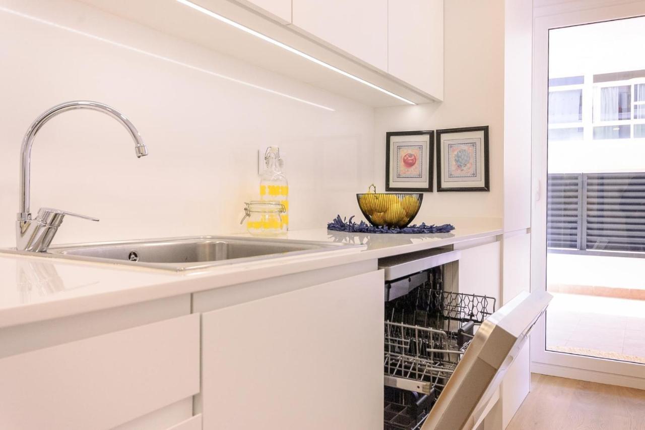 Lets Holidays Cozy Apartment With Terrace Tossa de Mar Esterno foto